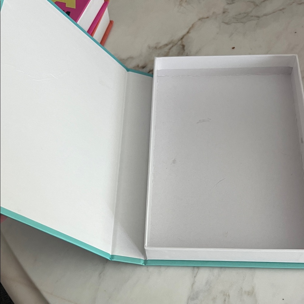 Colorful Storage Box/Book Set - Picture 4 of 4